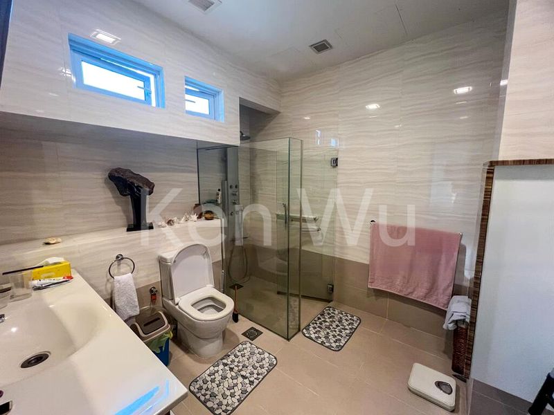 7 Bed Bungalow (Landed) for Sale in  Grange Road - Image 18